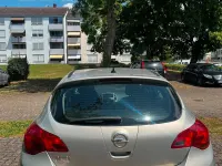 Gebraucht Opel Astra 130 PS (95 kW) 2013 Grau Kleinwagen