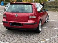 Gebraucht VW Golf IV 90 PS (66 kW) 2002 Rot Kleinwagen