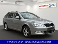 Gebraucht Skoda Octavia 122 PS (89 kW) 2011 Bezova capuccino/capuccino bei Kombi