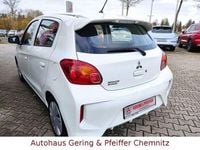 Gebraucht Mitsubishi Space Star Basis 71 PS (52 kW) 2020 Weiß Limousine