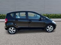 Gebraucht Mercedes A180 Elegance 109 PS (80 kW) 2011 Schwarz Van / Kleinbus