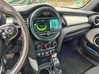 Second-hand Mini Cooper 115 CP (84 kW) 2017 Albastru Hatchback