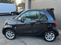 Gebraucht Smart ForTwo Cabrio 90 PS (66 kW) 2019 Schwarz Cabrio