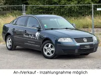 Gebraucht VW Passat 116 PS (85 kW) 2010 Blau Limousine