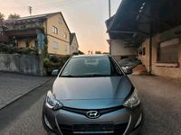 Gebraucht Hyundai i20 86 PS (63 kW) 2012 Grau Kleinwagen