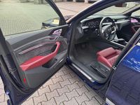 Gebraucht Audi e-tron Premium 369 kW (503 PS) 2020 Blau SUV