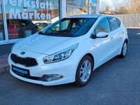 Gebraucht Kia Ceed DREAM-TEAM Edition 99 PS (72 kW) 2015 Deluxe white Kleinwagen