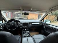 Gebraucht VW Touareg 204 PS (150 kW) 2015 Weiß SUV