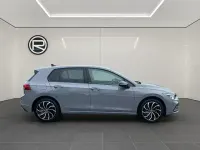 Gebraucht VW Golf VIII Move 150 PS (110 kW) 2023 Grau Limousine
