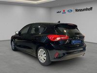 Gebraucht Ford Focus Trend 86 PS (63 kW) 2018 Shadow black (mica) Limousine