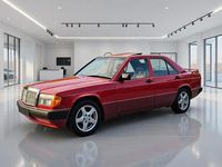 Gebraucht Mercedes 190 109 PS (80 kW) 1990 Rot Limousine