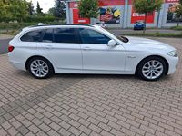 Gebraucht BMW 520 184 PS (135 kW) 2011 Weiß Kombi