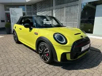 Gebraucht Mini John Cooper Works 231 PS (169 kW) 2023 Zesty yellow Kleinwagen