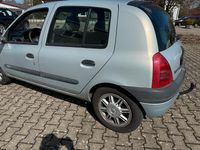 Gebraucht Renault Clio II 90 PS (66 kW) 2000 Silber Kleinwagen