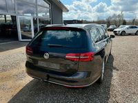 Gebraucht VW Passat Highline 150 PS (110 kW) 2018 Schwarz Kombi