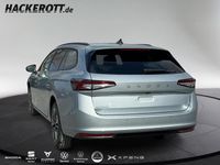 Neu Skoda Superb Selection 150 PS (110 kW) 2026 Grau Kombi
