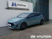 Neu Hyundai i20 Blackline 90 PS (66 kW) 2026 Mangrove green Kleinwagen