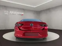 Używany Mazda 3 Selection 186 KM (136 kW) 2022 Czerwony