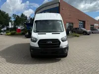 Gebraucht Ford Transit Trend 131 PS (96 kW) 2024 Weiß Limousine