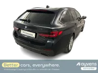 Gebraucht BMW 520 Sport Line 190 PS (139 kW) 2023 Blau Kombi