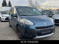 Gebraucht Peugeot Partner Tepee Active 92 PS (67 kW) 2013 Blau Van / Kleinbus
