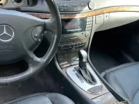 Gebraucht Mercedes E240 177 PS (130 kW) 2005 Schwarz Limousine