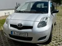 Gebraucht Toyota Yaris 69 PS (50 kW) 2009 Silber Kleinwagen