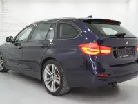 Gebraucht BMW 325 Sport Line 224 PS (164 kW) 2016 Blau Kombi