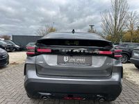 Neu Citroën C4 145 PS (106 kW) 2025 Grau Limousine