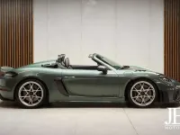 Gebraucht Porsche Boxster Spyder 500 PS (367 kW) 2024 Malachitgrün metallic Cabrio
