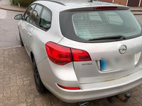 Gebraucht Opel Astra 165 PS (121 kW) 2012 Grau Kombi