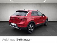 Gebraucht VW T-Roc Move 150 PS (110 kW) 2024 Kings red metallic SUV
