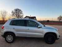 Gebraucht VW Tiguan 122 PS (89 kW) 2012 Silber SUV