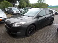 Gebraucht Ford Focus Trend 125 PS (91 kW) 2016 Grau Kombi