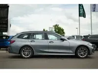Gebraucht BMW 318 150 PS (110 kW) 2023 Skyscraper grau metallic Kombi