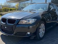 Gebraucht BMW 318 143 PS (105 kW) 2013 Schwarz Kombi
