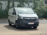 Gebraucht Opel Vivaro 120 PS (88 kW) 2017 Weiß Van / Kleinbus