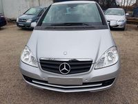 Gebraucht Mercedes A160 95 PS (69 kW) 2011 Silber Limousine