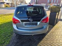 Gebraucht Opel Meriva 101 PS (74 kW) 2012 Silber Van / Kleinbus