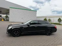 Gebraucht Mercedes E350 265 PS (194 kW) 2011 Schwarz Limousine