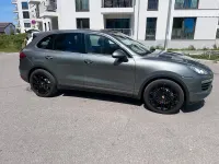 Gebraucht Porsche Cayenne 333 PS (244 kW) 2011 Grau SUV