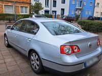 Gebraucht VW Passat 121 PS (88 kW) 2004 Grau Limousine