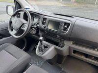 Gebraucht Opel Vivaro 120 PS (88 kW) 2023 Weiß Van / Kleinbus