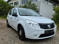 Używany Dacia Sandero 75 KM (55 kW) 2009 Biały Hatchback