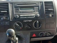 Gebraucht VW T5 131 PS (96 kW) 2009 Grau Van