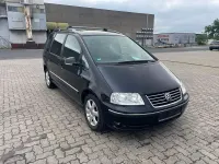 Gebraucht VW Sharan 140 PS (102 kW) 2009 Deep black pearl Van / Kleinbus