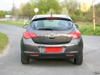 Gebraucht Opel Astra 116 PS (85 kW) 2015 Grau Limousine