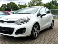 Gebraucht Kia Rio Spirit 86 PS (63 kW) 2013 Weiß Kleinwagen