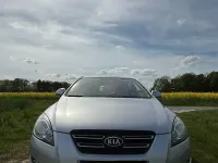 Gebraucht Kia Ceed 143 PS (105 kW) 2009 Silber Kleinwagen