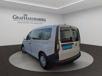 Gebraucht VW Caddy Basis 102 PS (75 kW) 2023 Weiß Van / Kleinbus